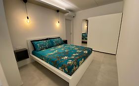 NEW Residenza le Essenze - i 7 Laghi